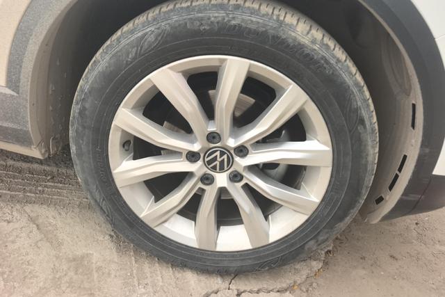 Volkswagen T-Roc 2022 thumb 2