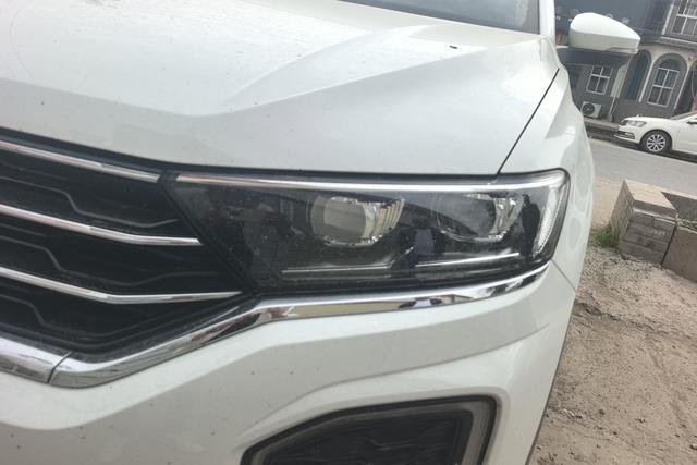 Volkswagen T-Roc 2022 thumb 3