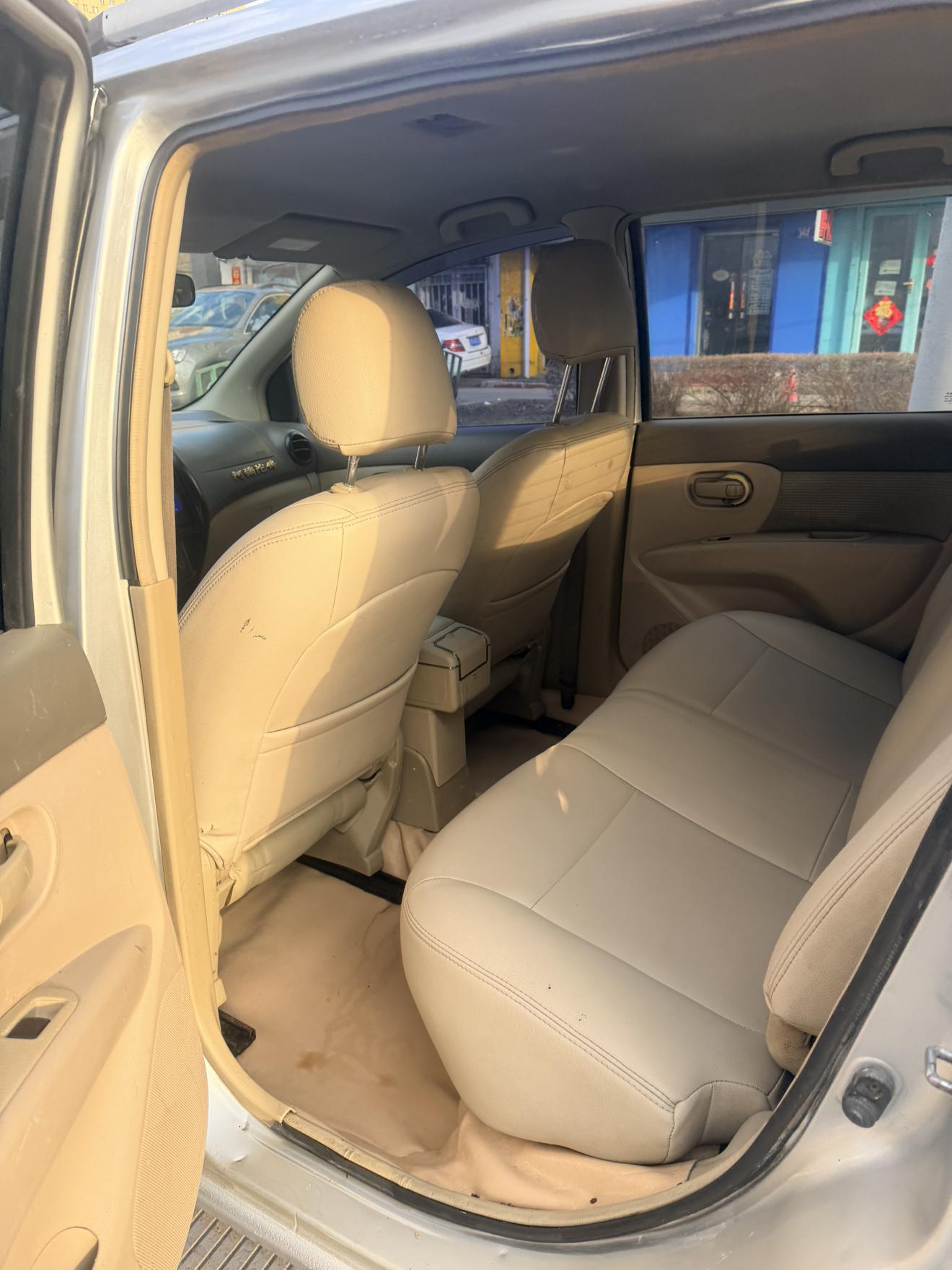 Nissan Livina 2008 thumb 7