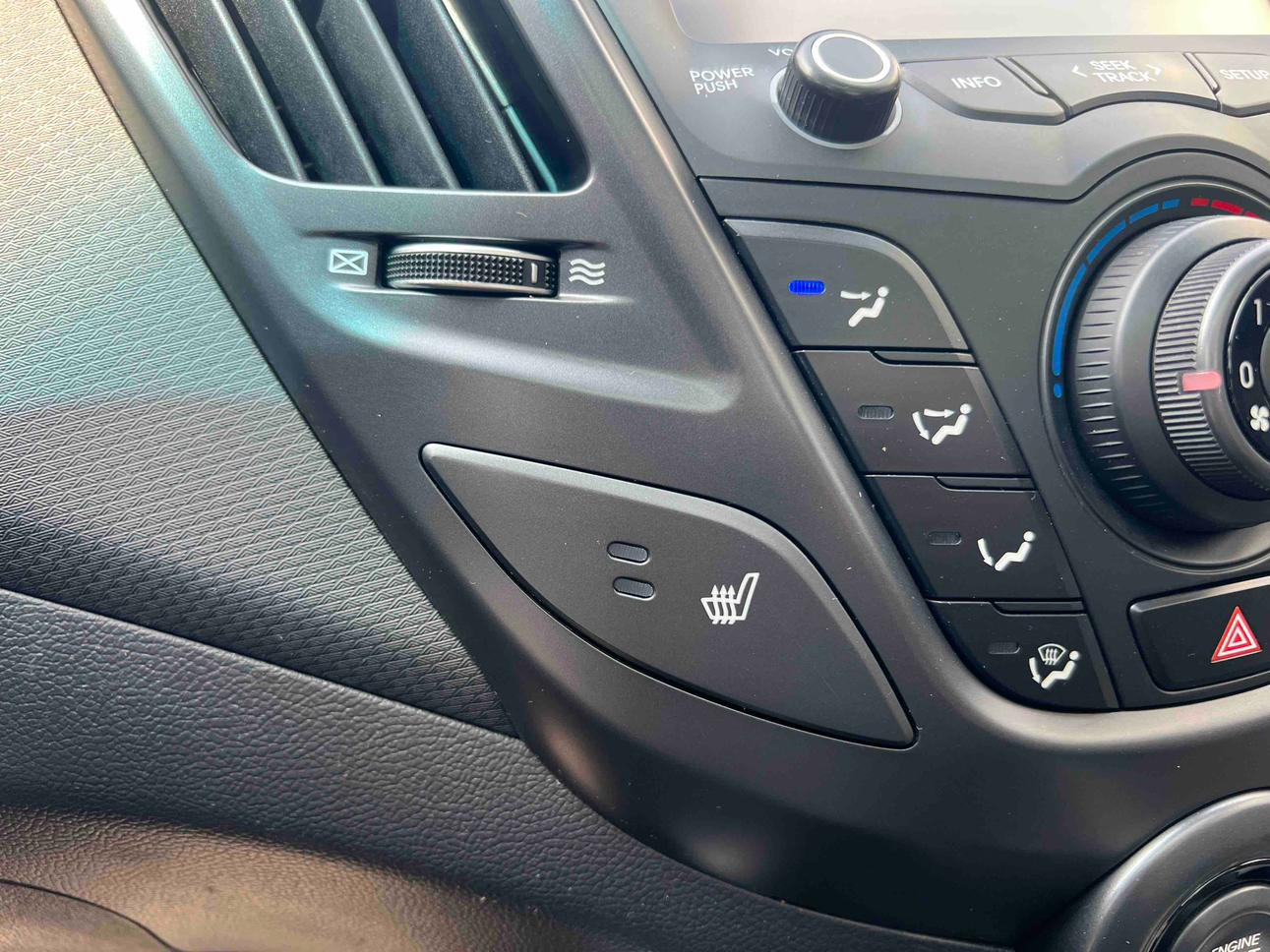 Hyundai Veloster 2015 thumb 12