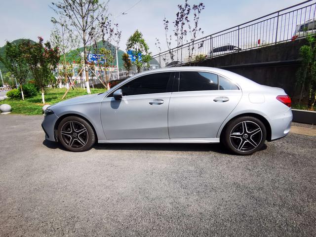 Mercedes-Benz A-Класс 2023 thumb 2