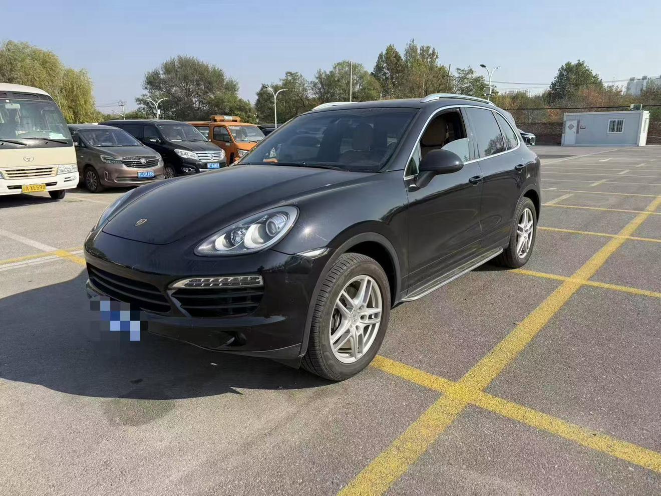 Porsche Cayenne 2011 thumb 8