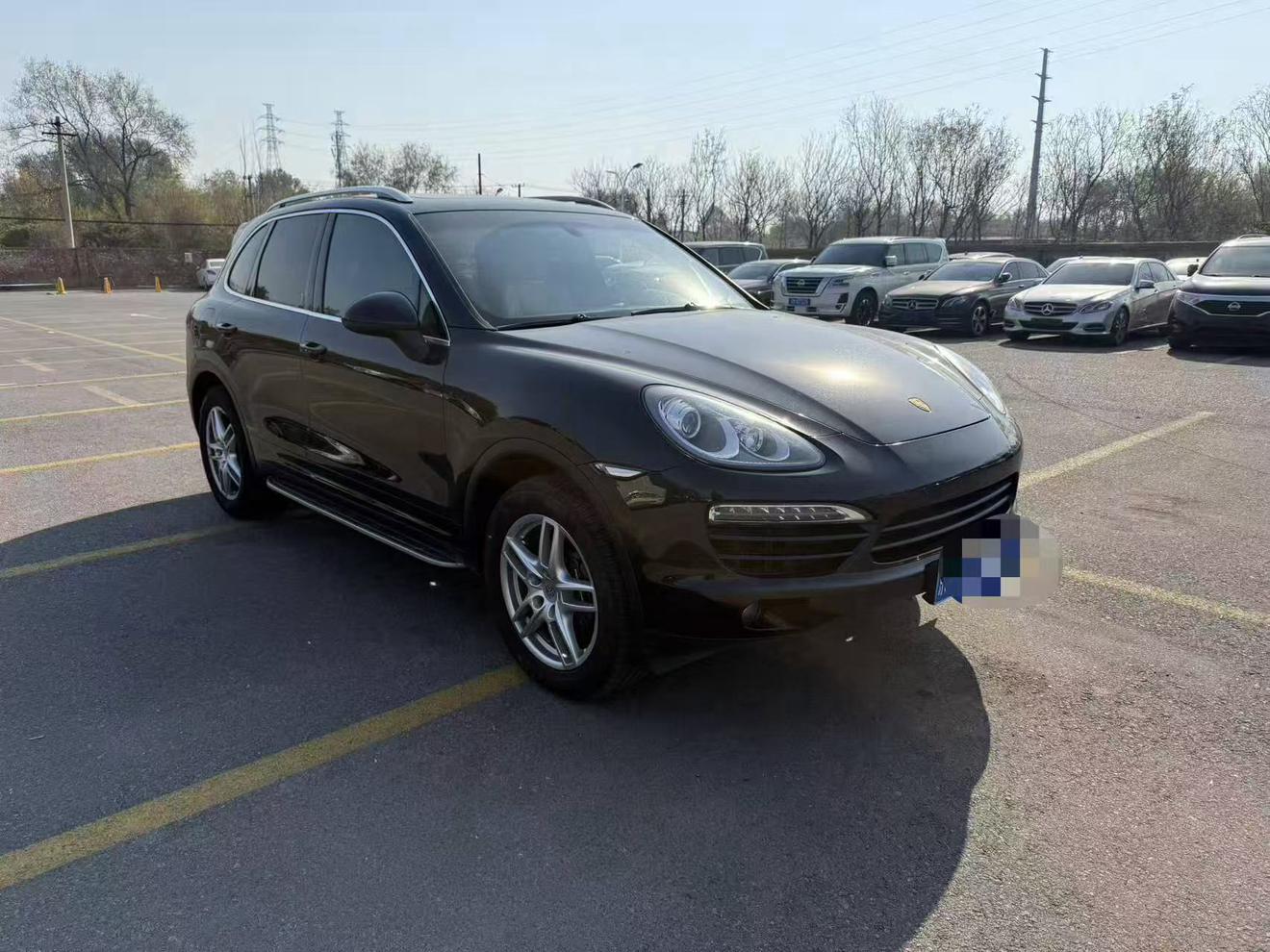 Porsche Cayenne 2011 thumb 10