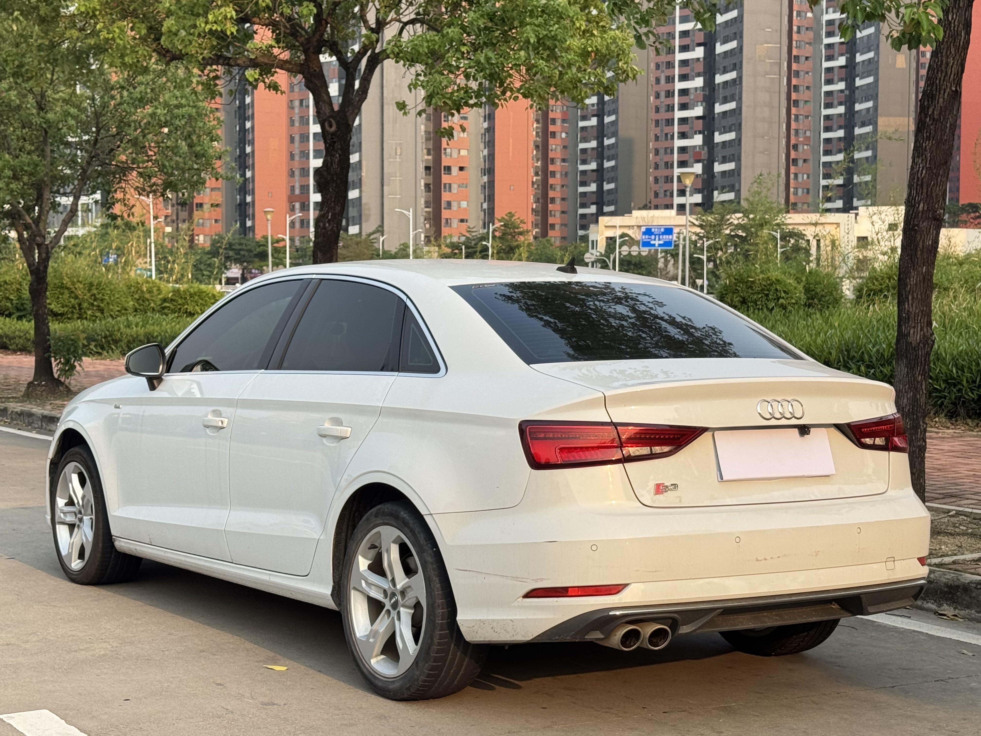 Audi A3 2020 thumb 2