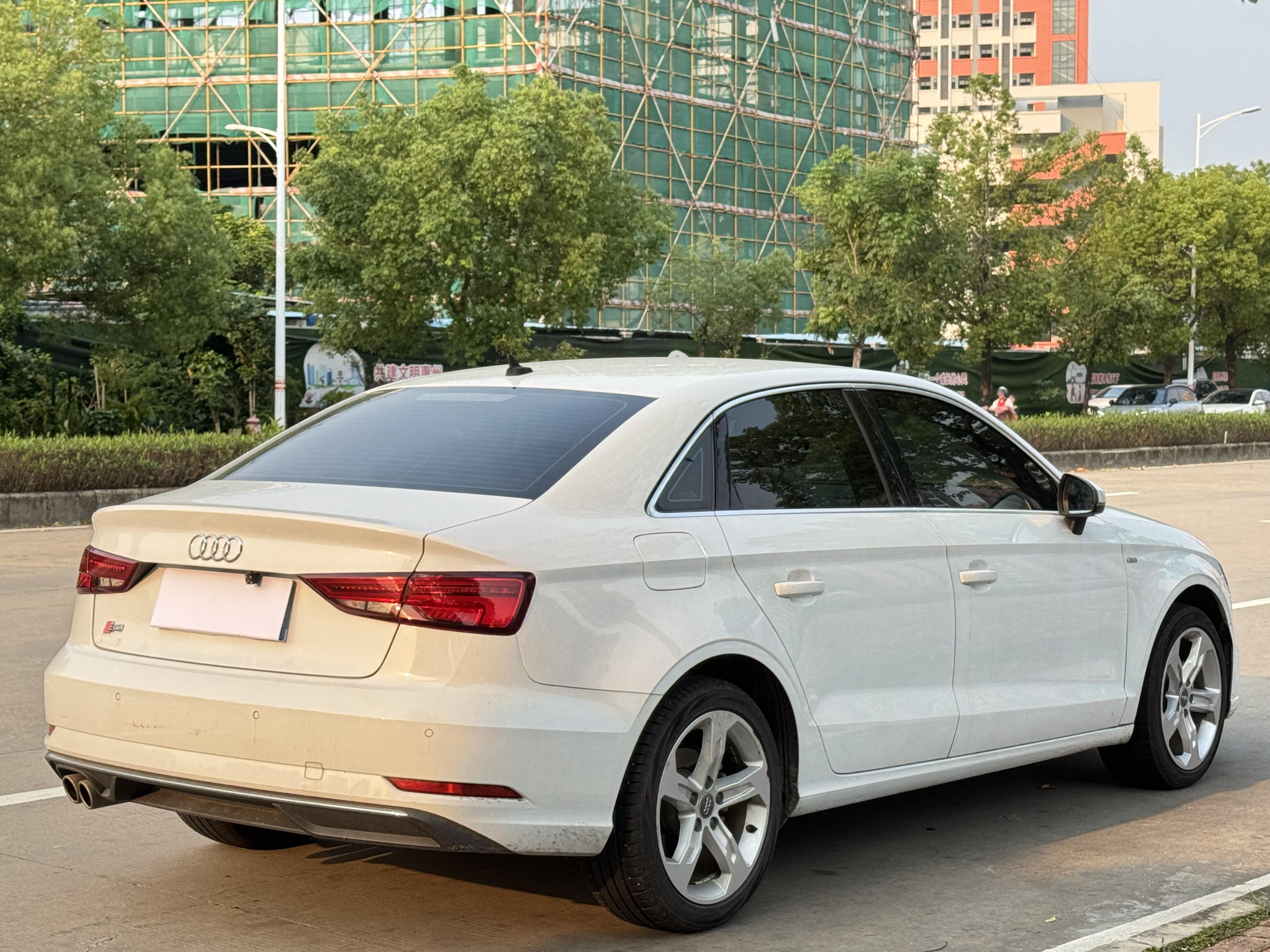 Audi A3 2020 thumb 4