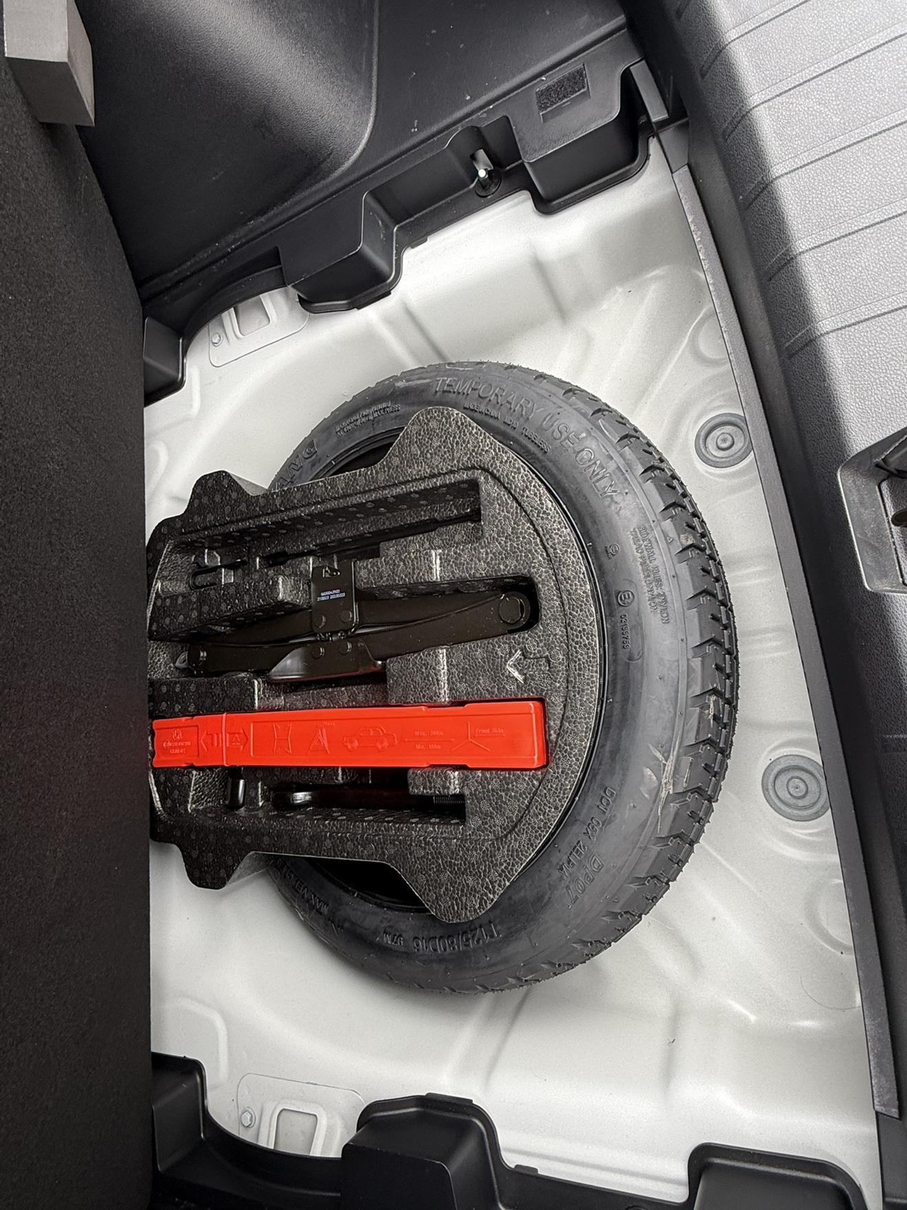 Geely Binyue 2023 thumb 6