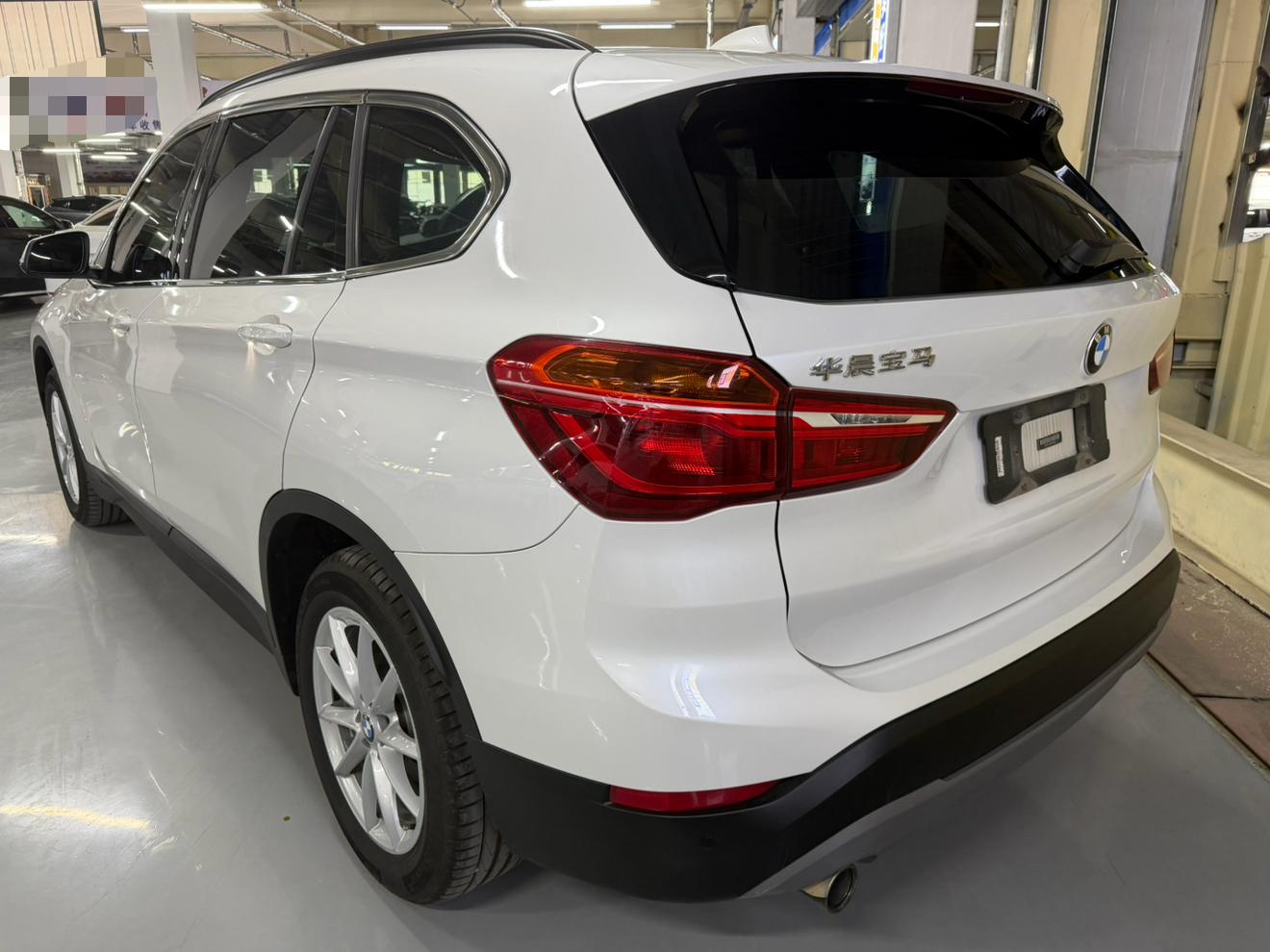 BMW X1 2019 thumb 2