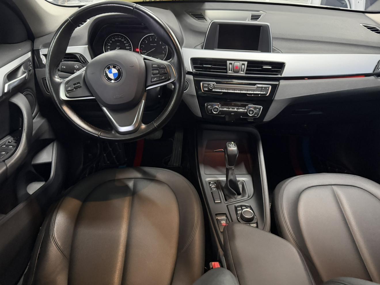 BMW X1 2019 thumb 12