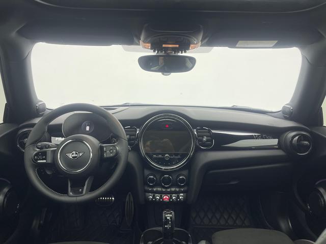 Mini Hatch 2023 thumb 12
