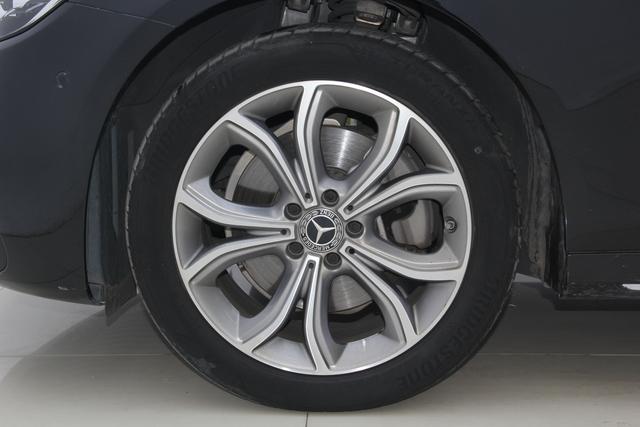 Mercedes-Benz E-Класс 2023 thumb 11