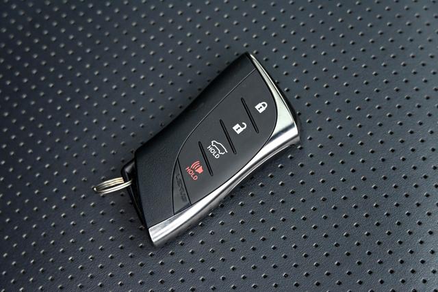 Lexus GX 2023 thumb 9