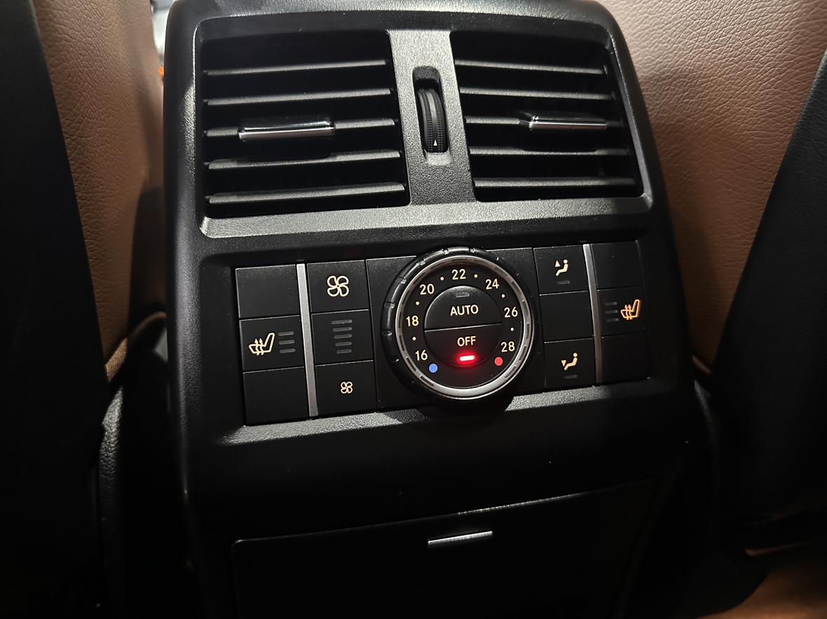 Mercedes-Benz GLS 2016 thumb 7