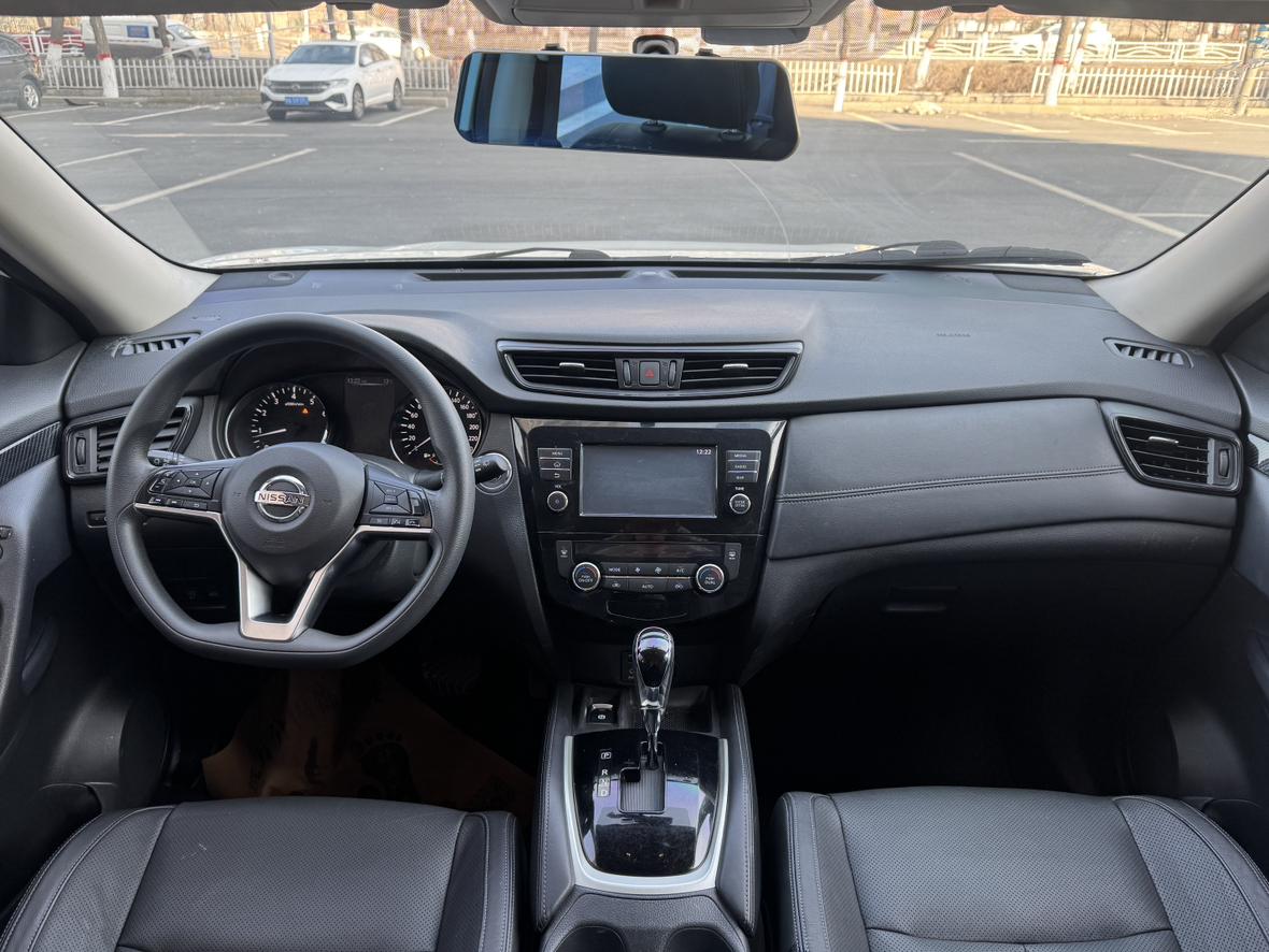 Nissan X-Trail 2017 thumb 5