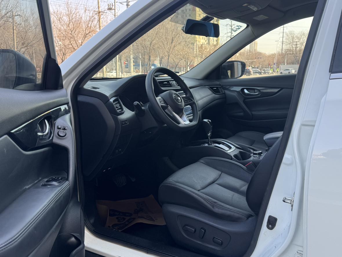Nissan X-Trail 2017 thumb 6