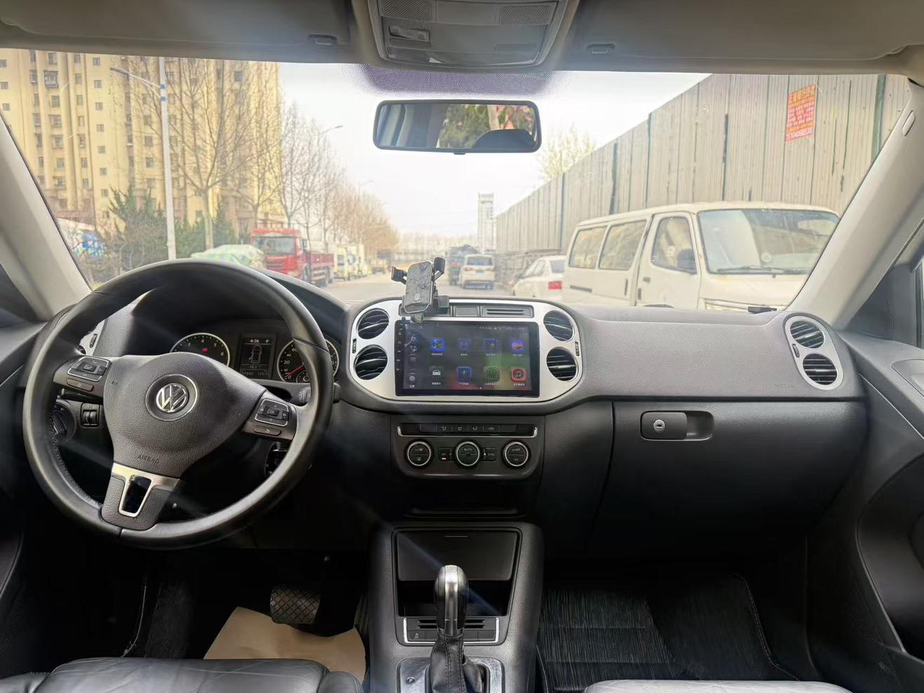 Volkswagen Tiguan 2013 thumb 5