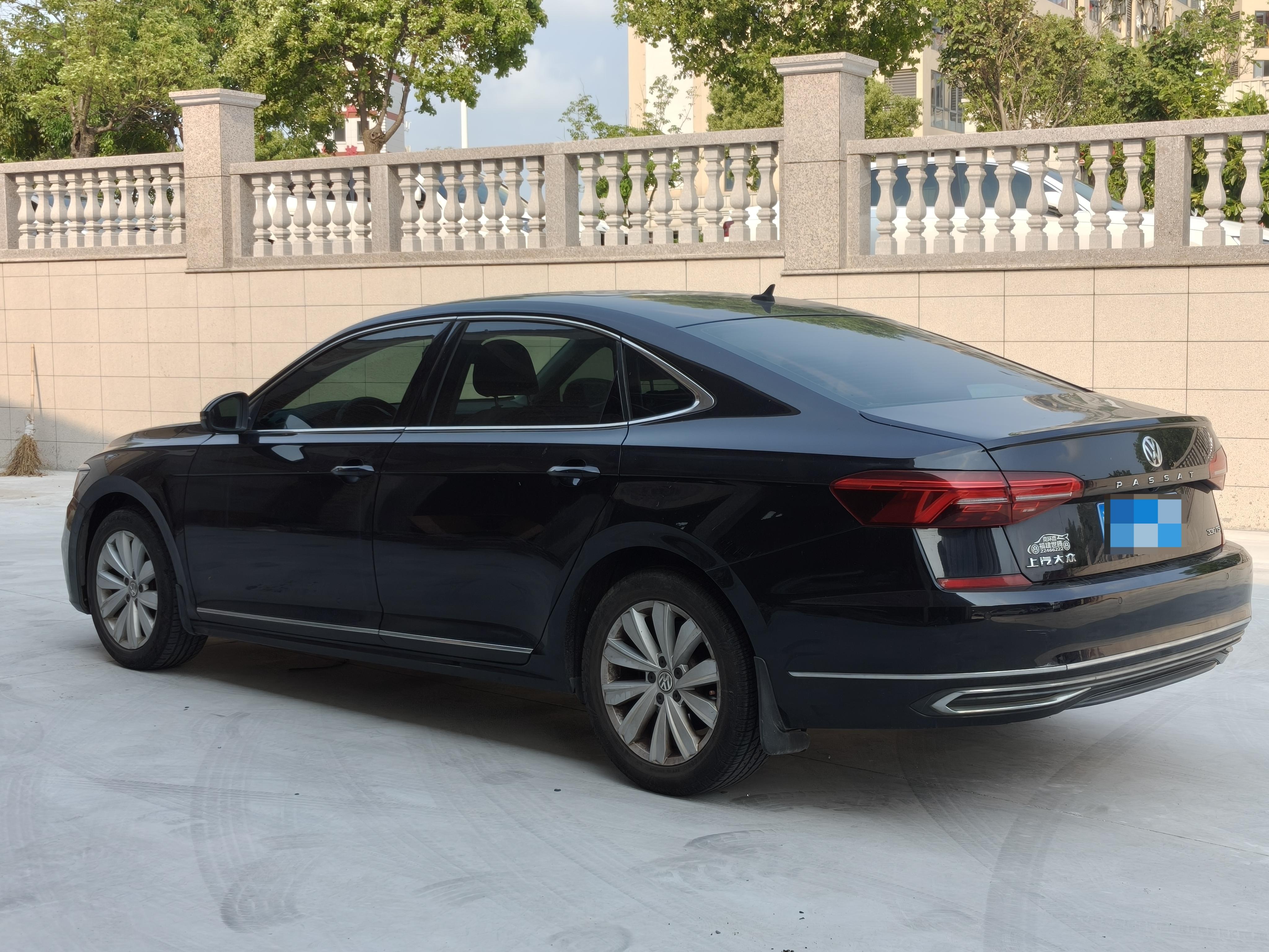 Volkswagen Passat (North America and China) 2019 thumb 2