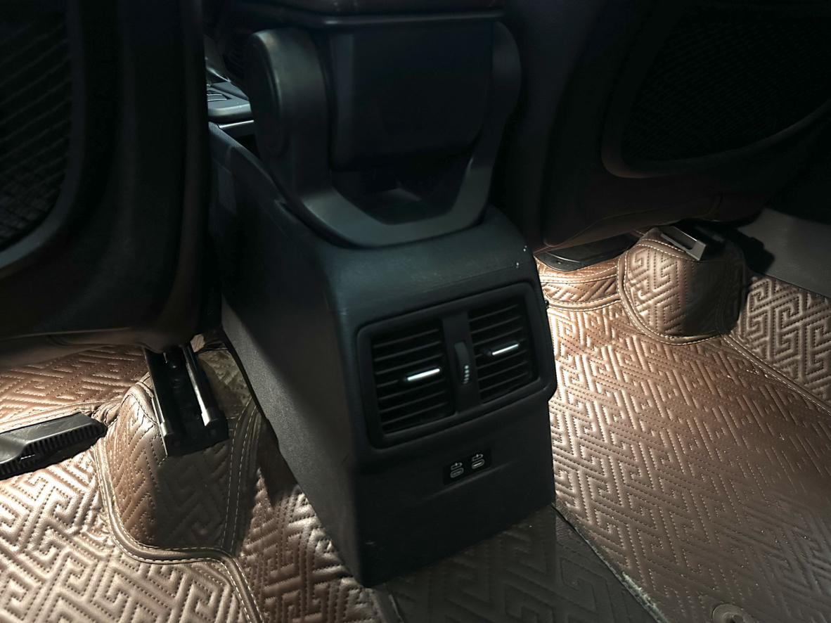BMW X1 2020 thumb 10