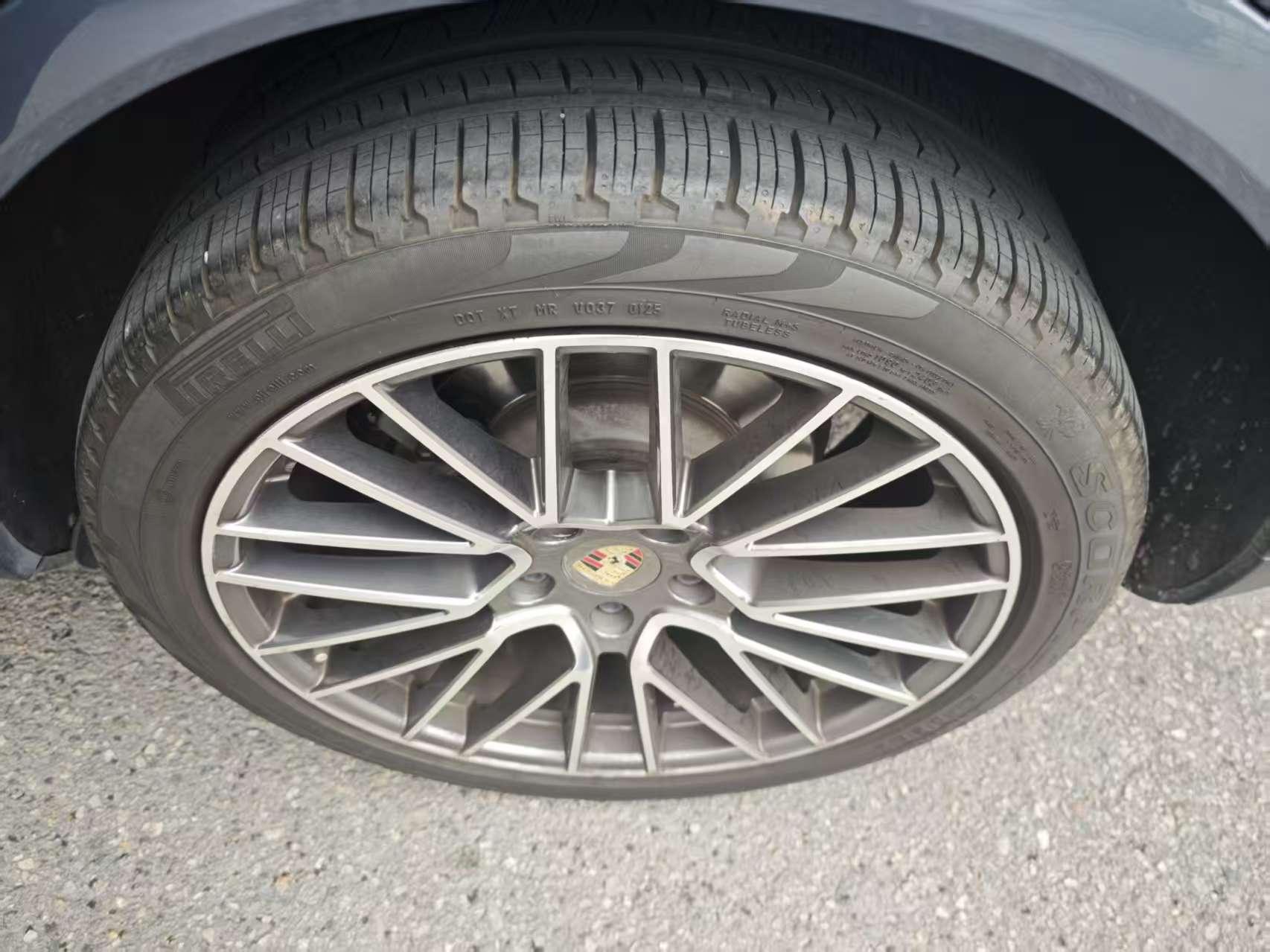 Porsche Cayenne 2018 thumb 7