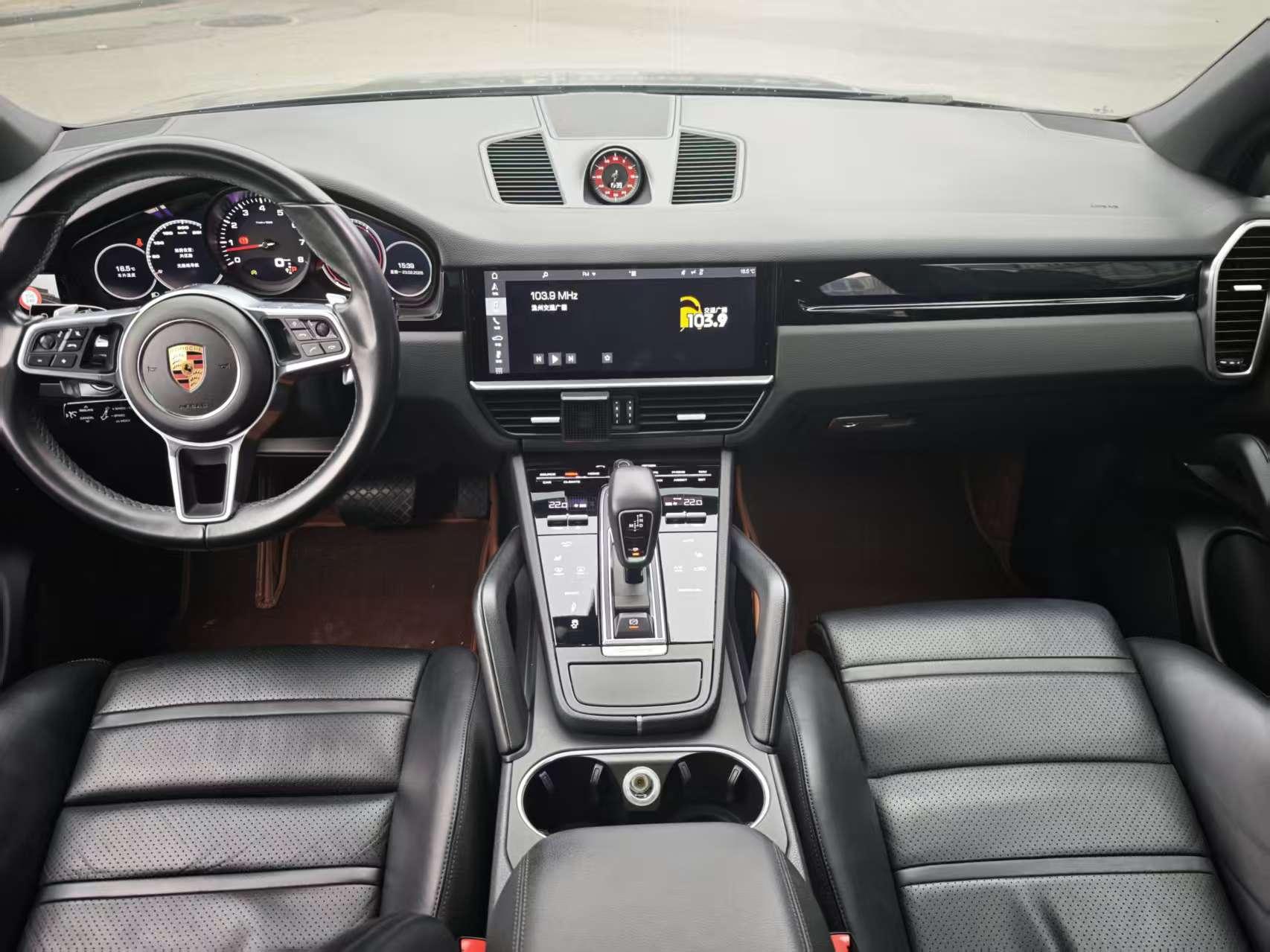 Porsche Cayenne 2018 thumb 9