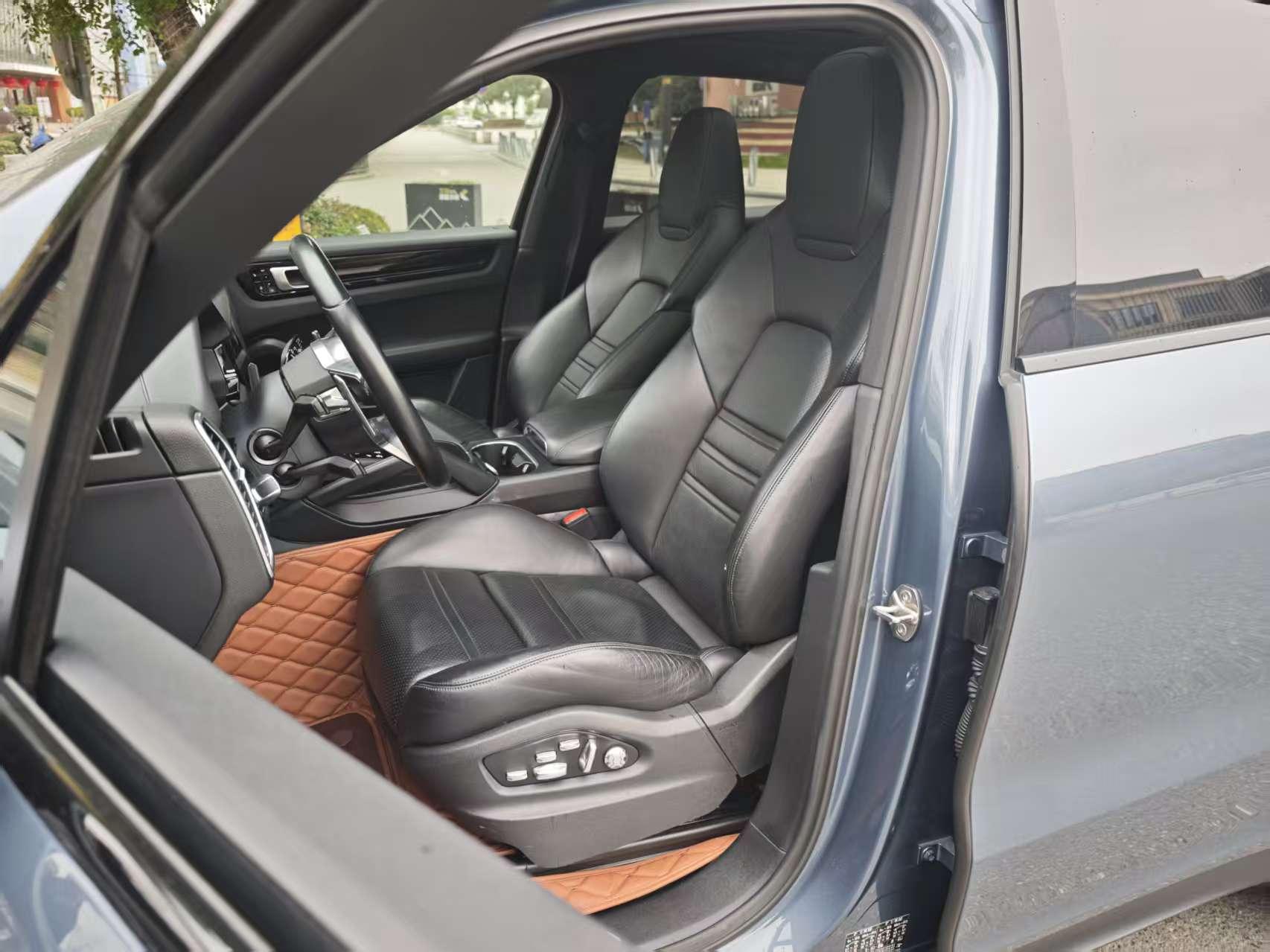Porsche Cayenne 2018 thumb 11