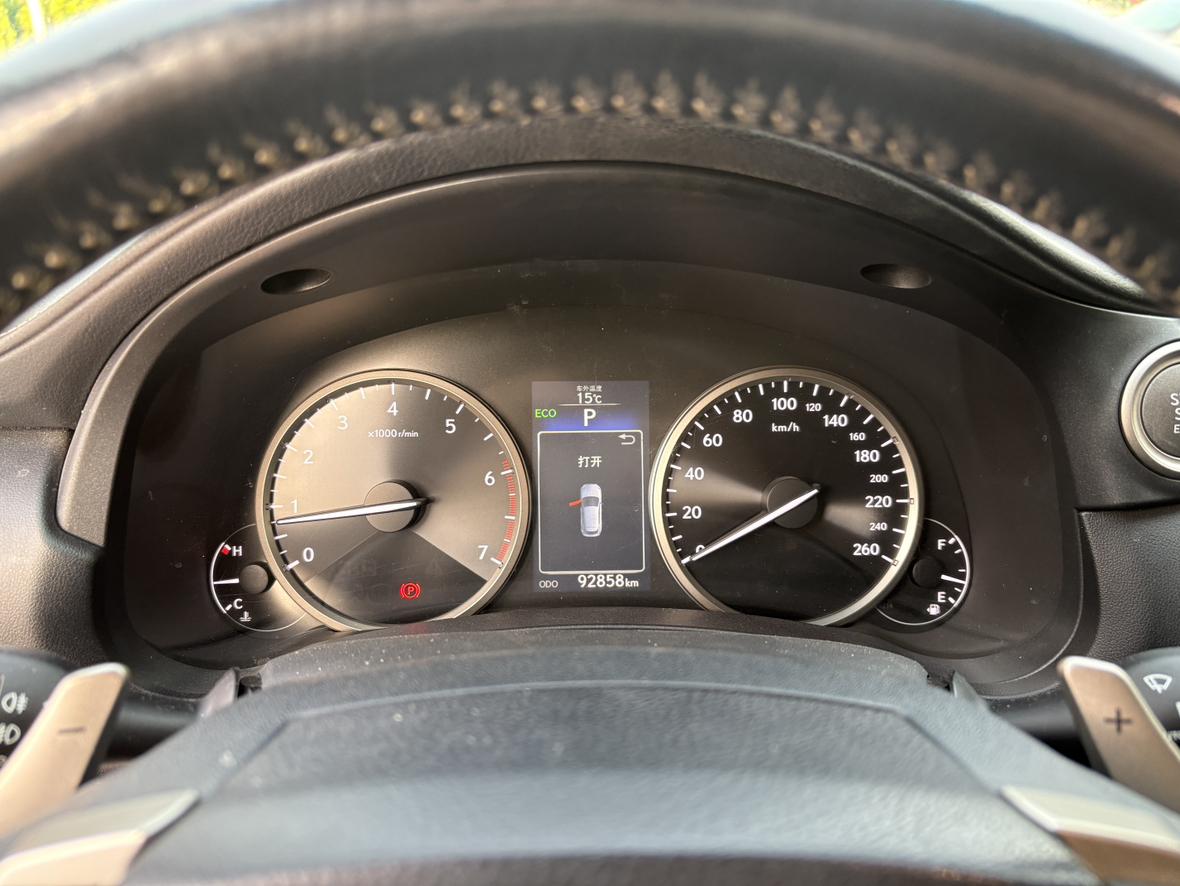 Lexus NX 2015 thumb 8