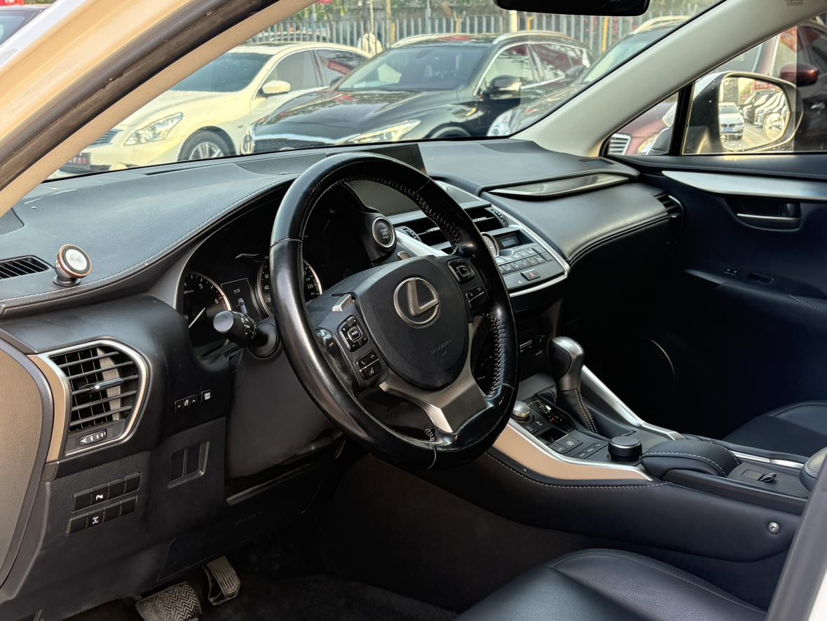 Lexus NX 2015 thumb 10