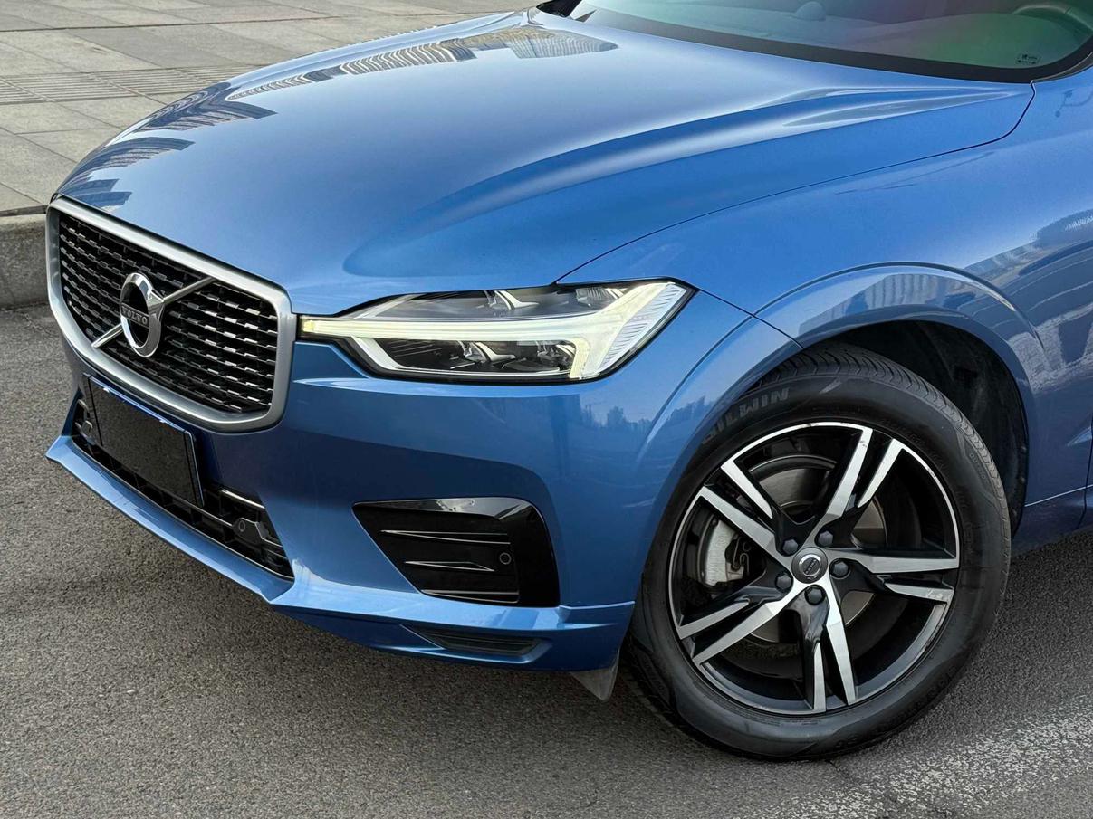 Volvo XC60 2018 thumb 7