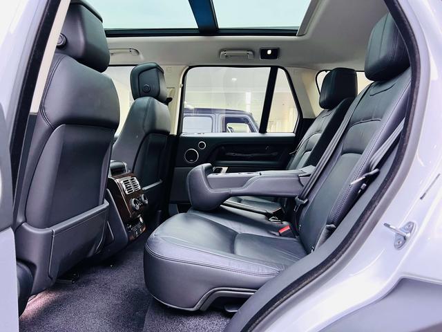 Land Rover Range Rover 2021 thumb 12