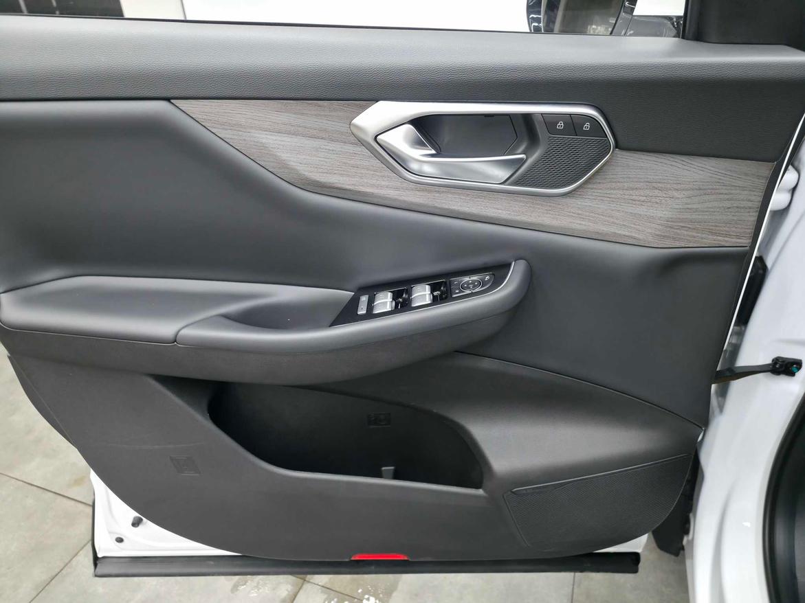 BAIC X7 2024 thumb 7