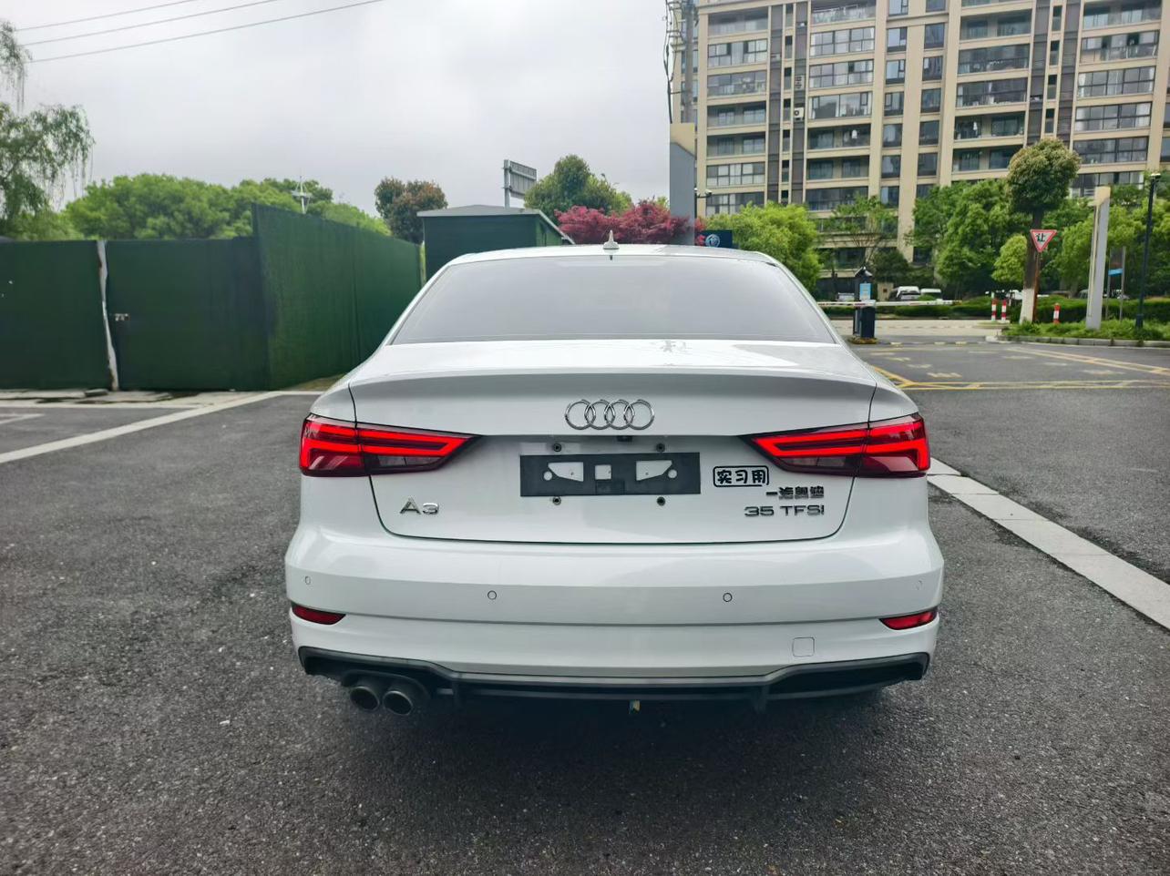 Audi A3 2018 thumb 3