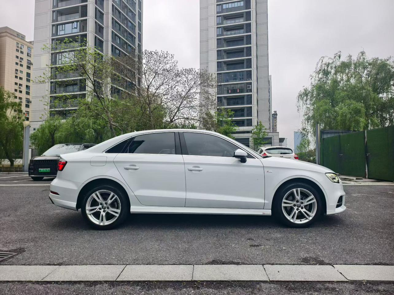 Audi A3 2018 thumb 4
