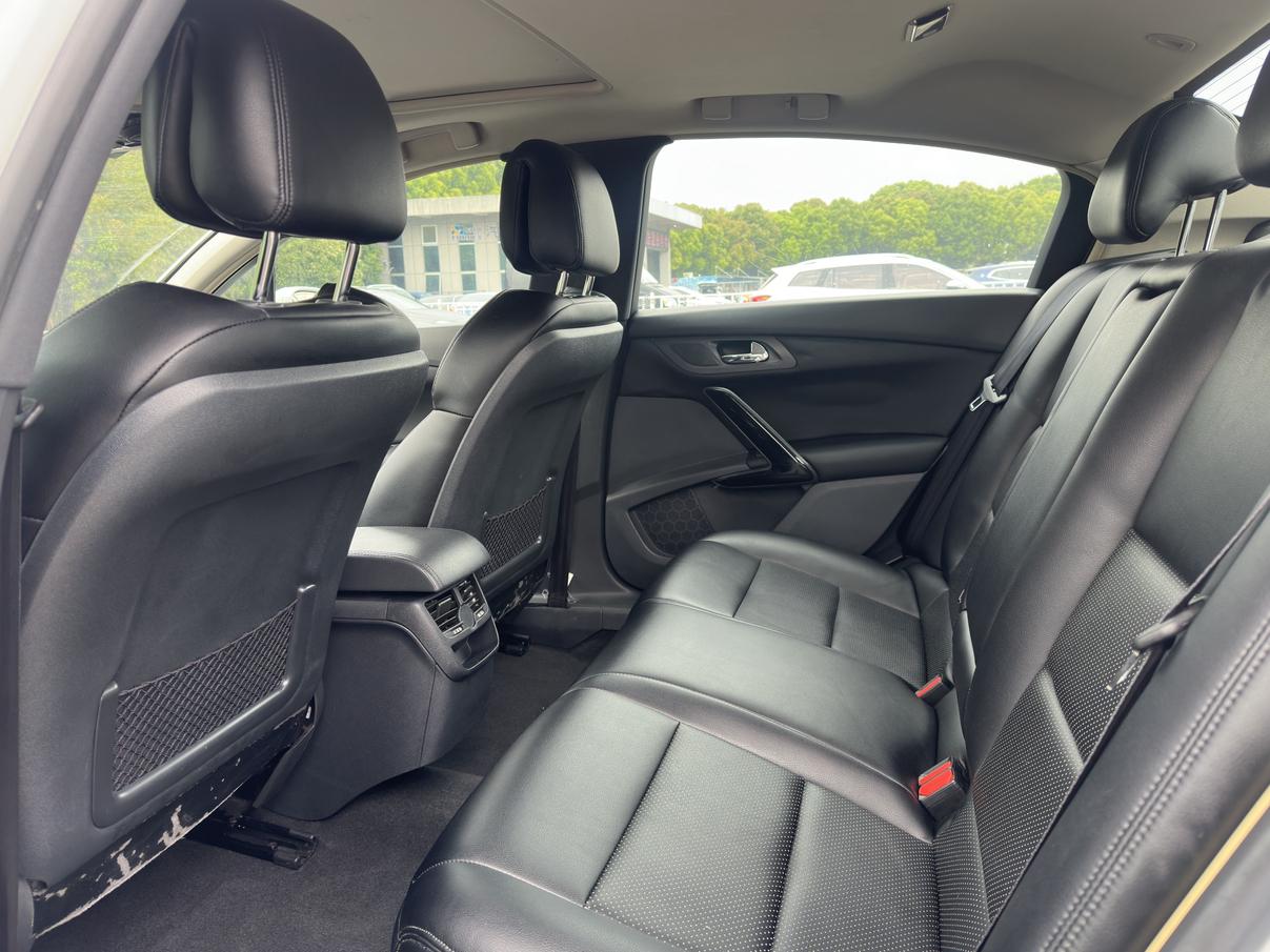 Peugeot 508 2013 thumb 6