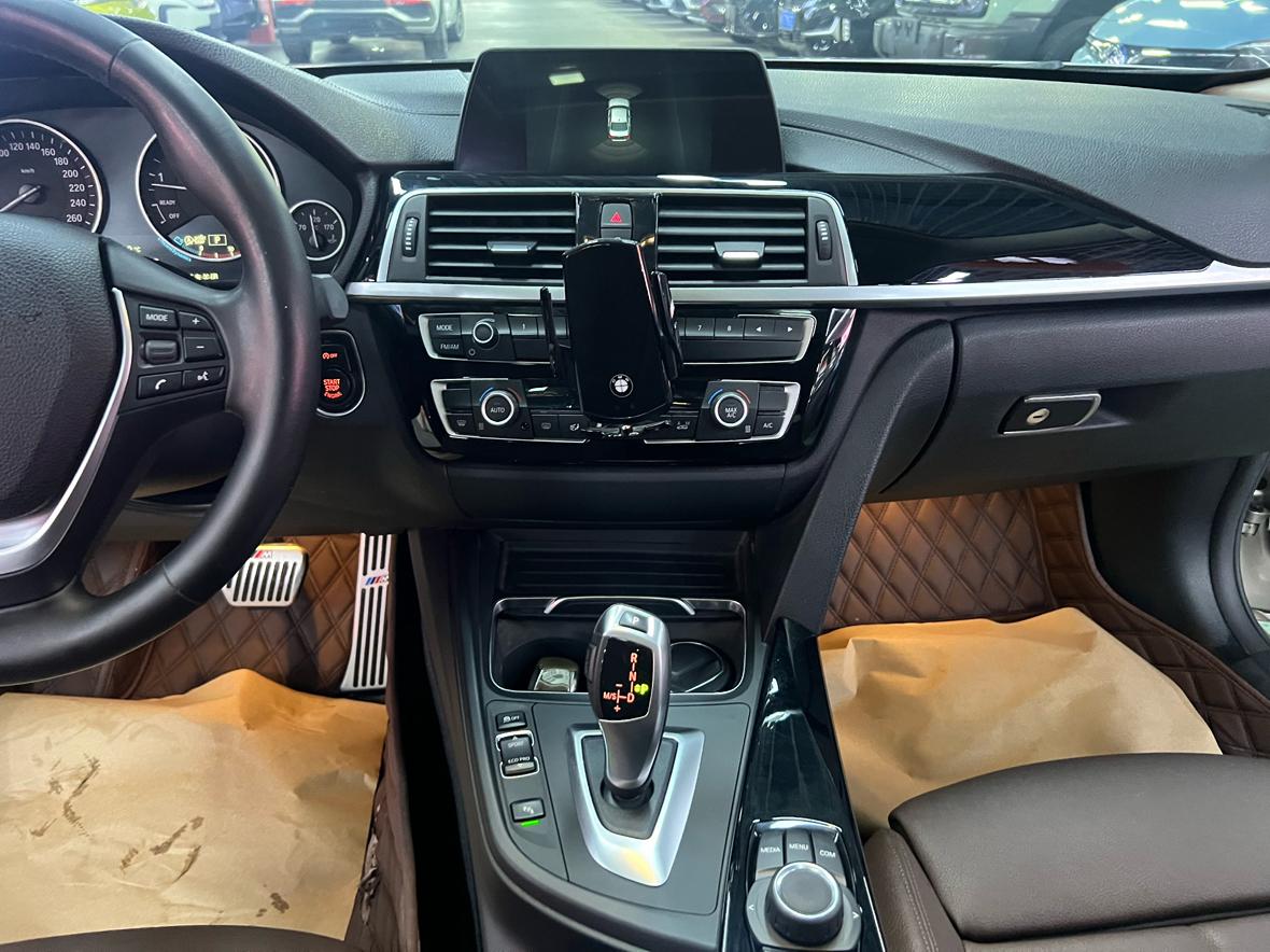 BMW 3 серии 2018 thumb 9