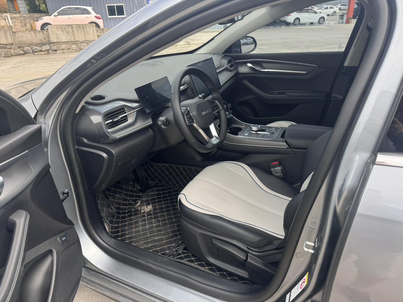 BYD Destroyer 05 2025 thumb 6