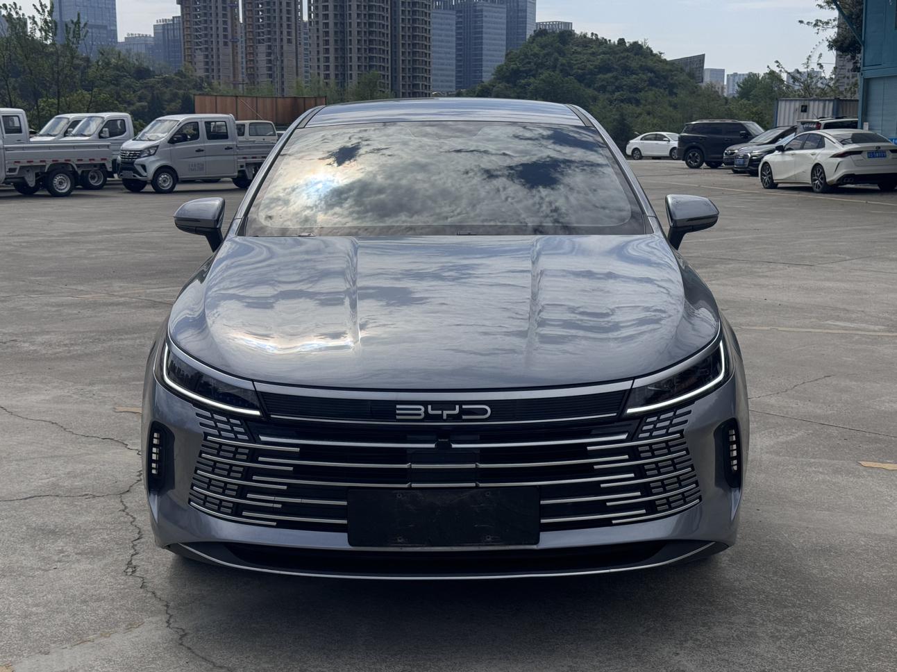 BYD Destroyer 05 2025 thumb 9