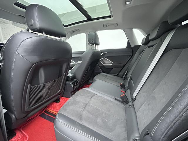 Audi Q3 2023 thumb 4