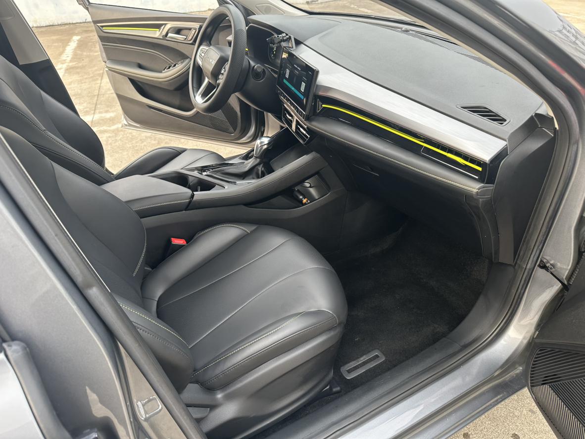Roewe i5 2021 thumb 3