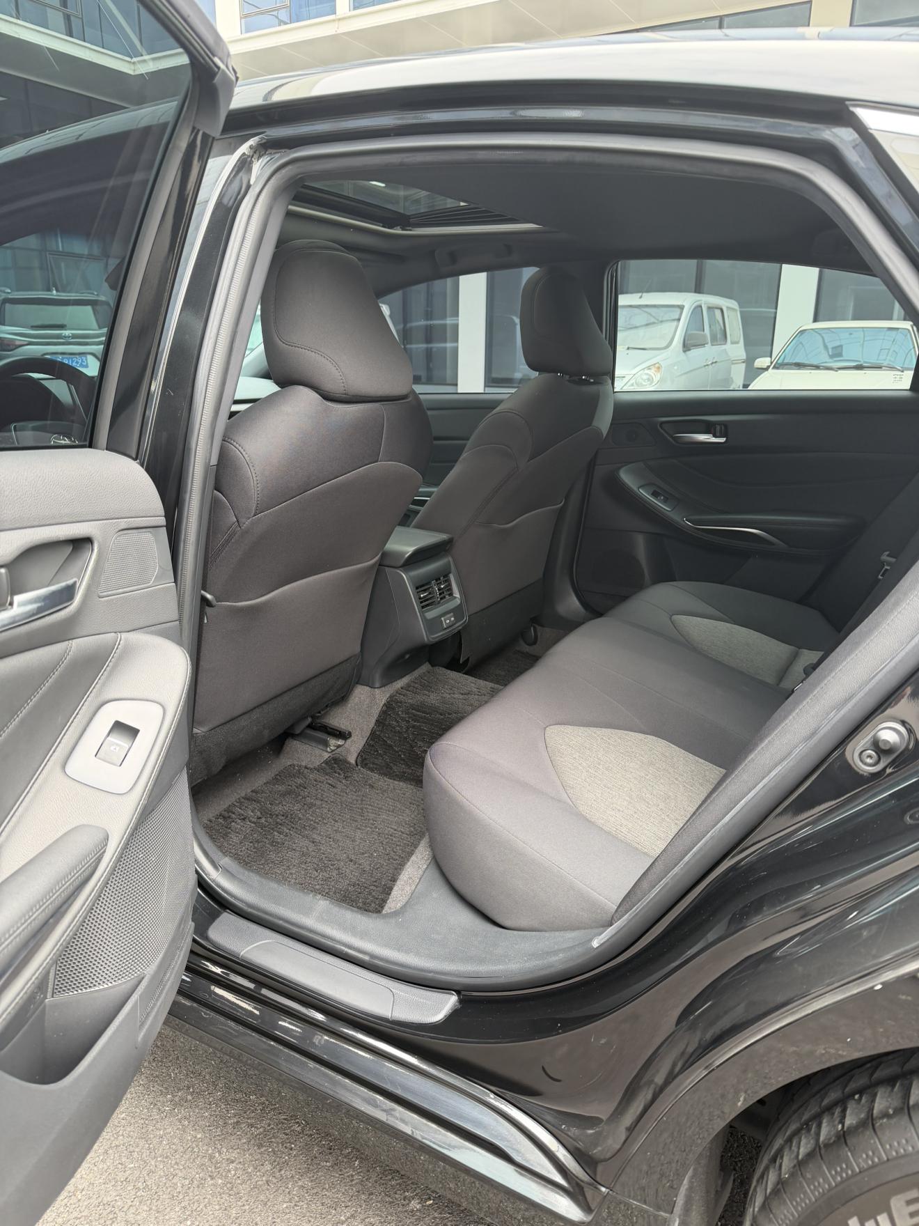 Toyota Avalon 2022 thumb 7