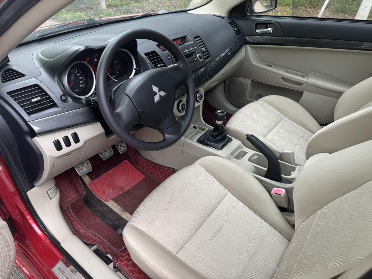 Mitsubishi Yi Shen 2011 thumb 6