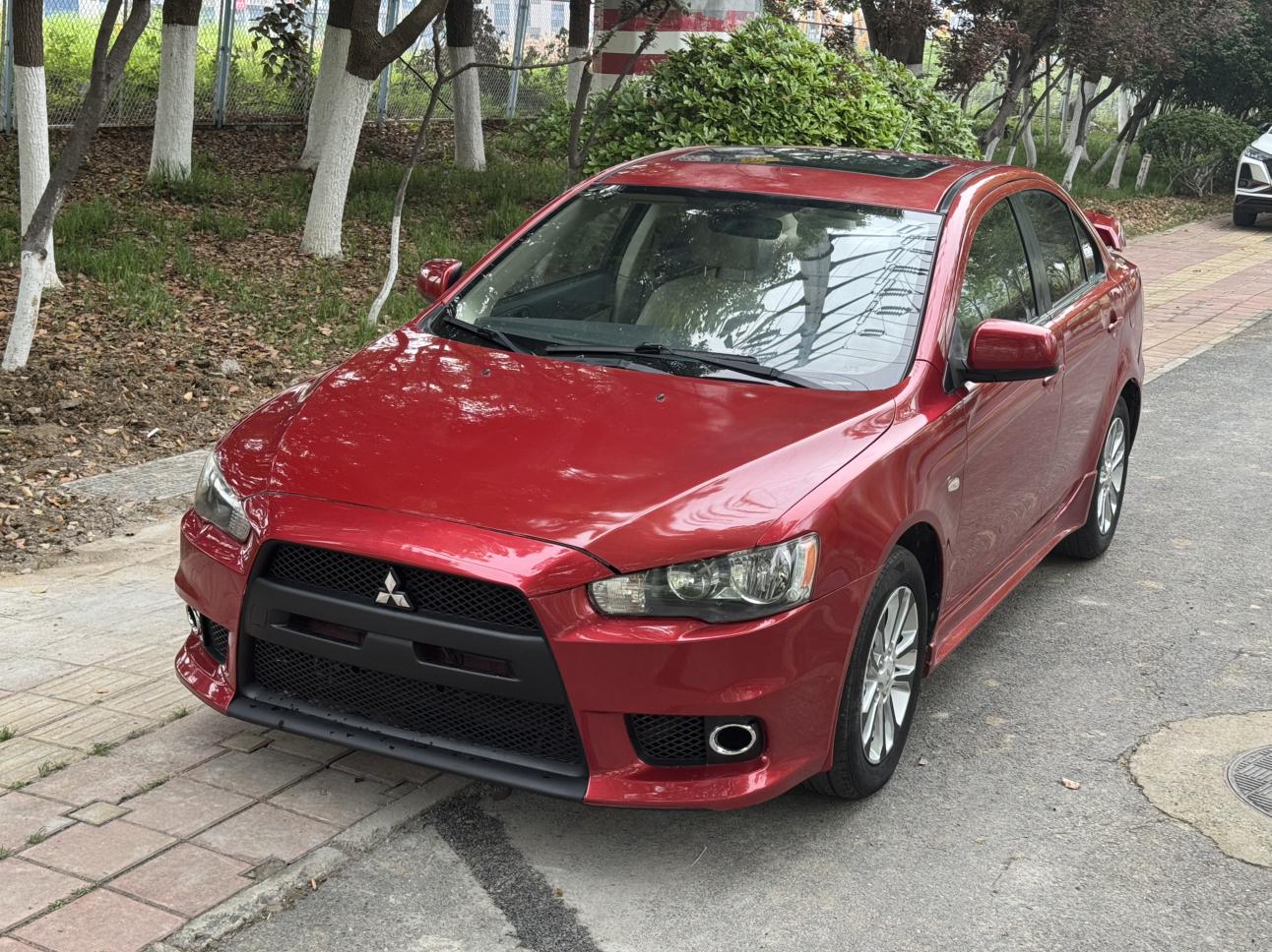 Mitsubishi Yi Shen 2011 thumb 8