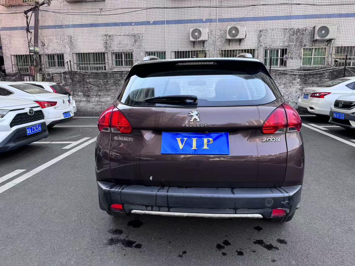 Peugeot 2008 2015 thumb 12