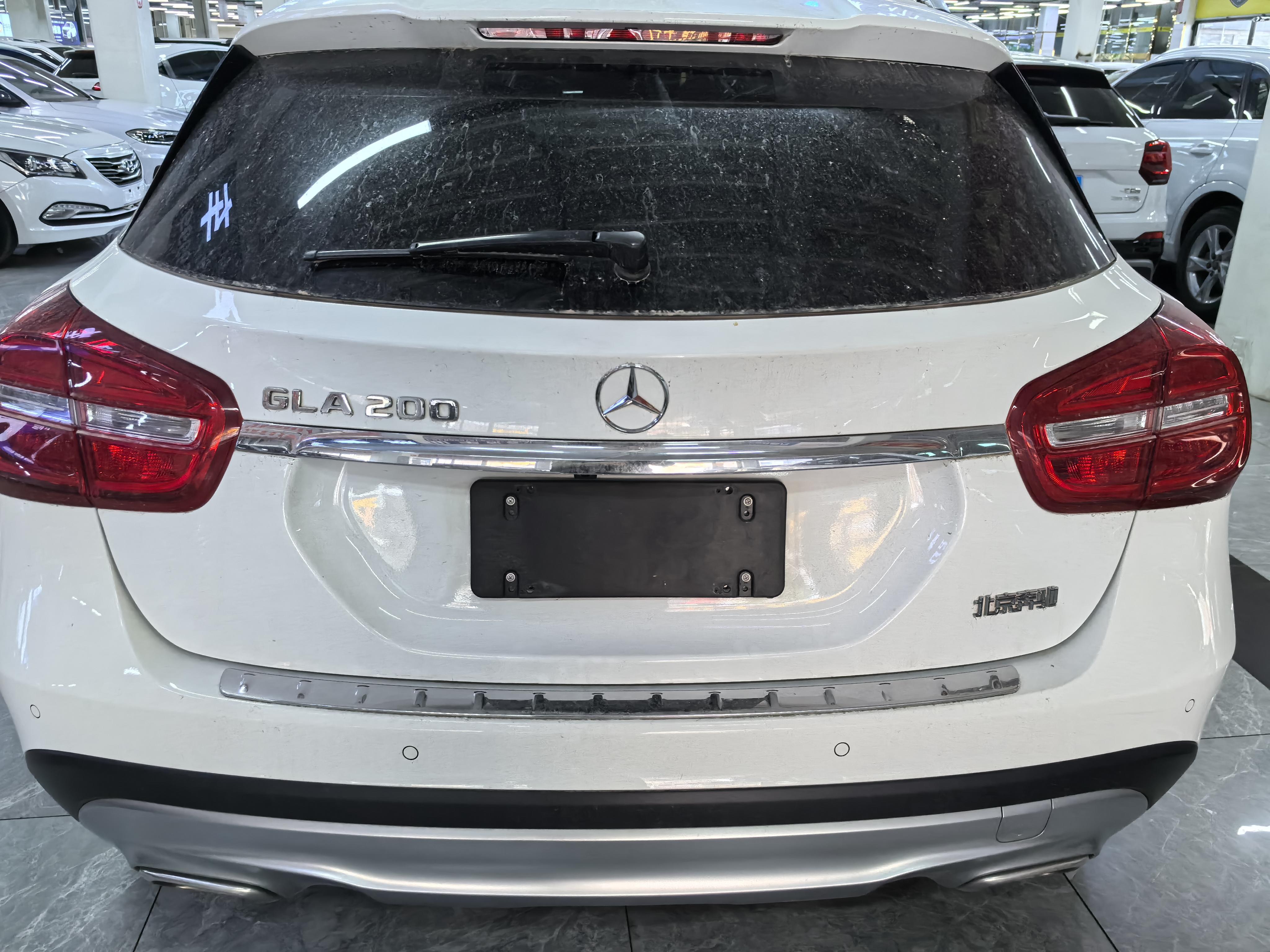Mercedes-Benz GLA 2016 thumb 3