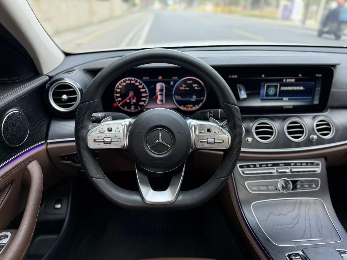 Mercedes-Benz E-Класс 2019 thumb 10