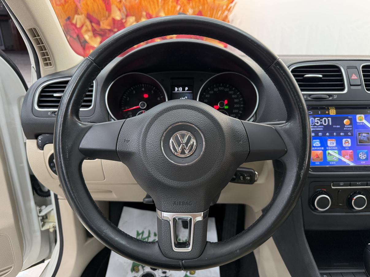 Volkswagen Golf Sportsvan 2012 thumb 8