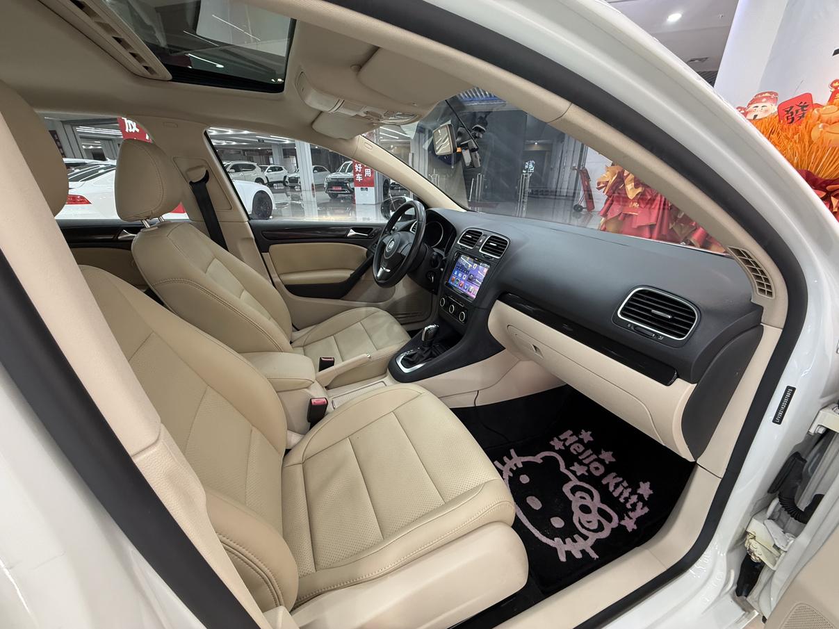 Volkswagen Golf Sportsvan 2012 thumb 11