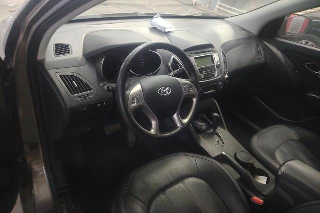 Hyundai ix35 2010 thumb 11