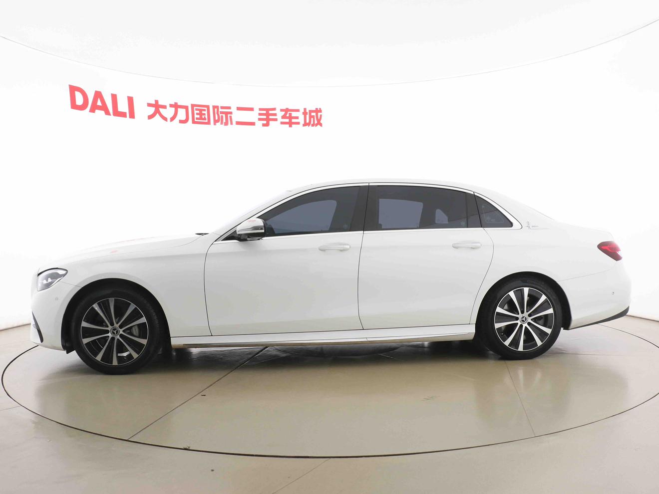 Mercedes-Benz E-Класс 2023 thumb 2