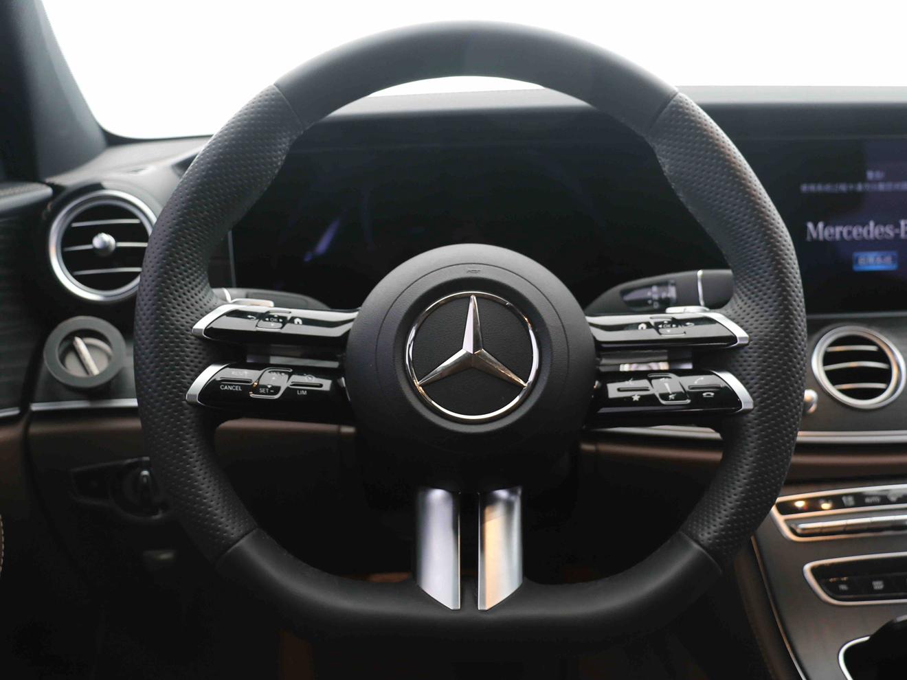 Mercedes-Benz E-Класс 2023 thumb 11