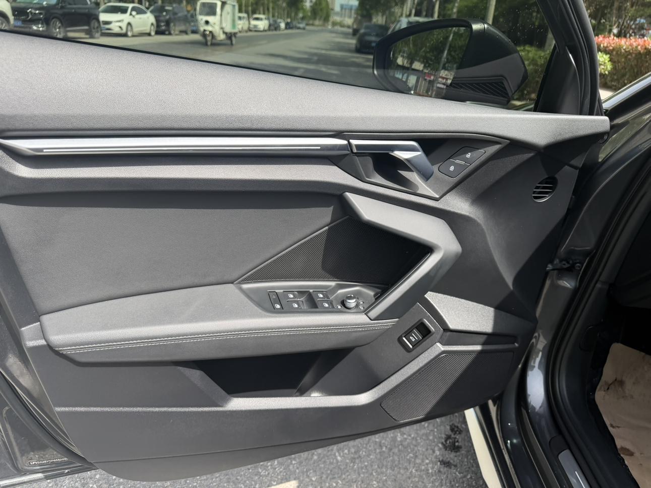 Audi A3 2023 thumb 8