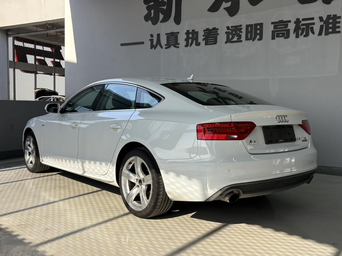 Audi A5 2014 thumb 2